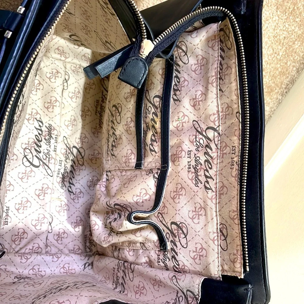 Guess Women’s Black Shoulder Bag Double Strap Medium Size
